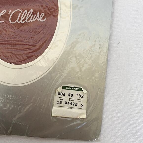 NWT Vintage Christian Dior Pantyhose in Mauve Mist Size 3XL - Picture 3 of 4